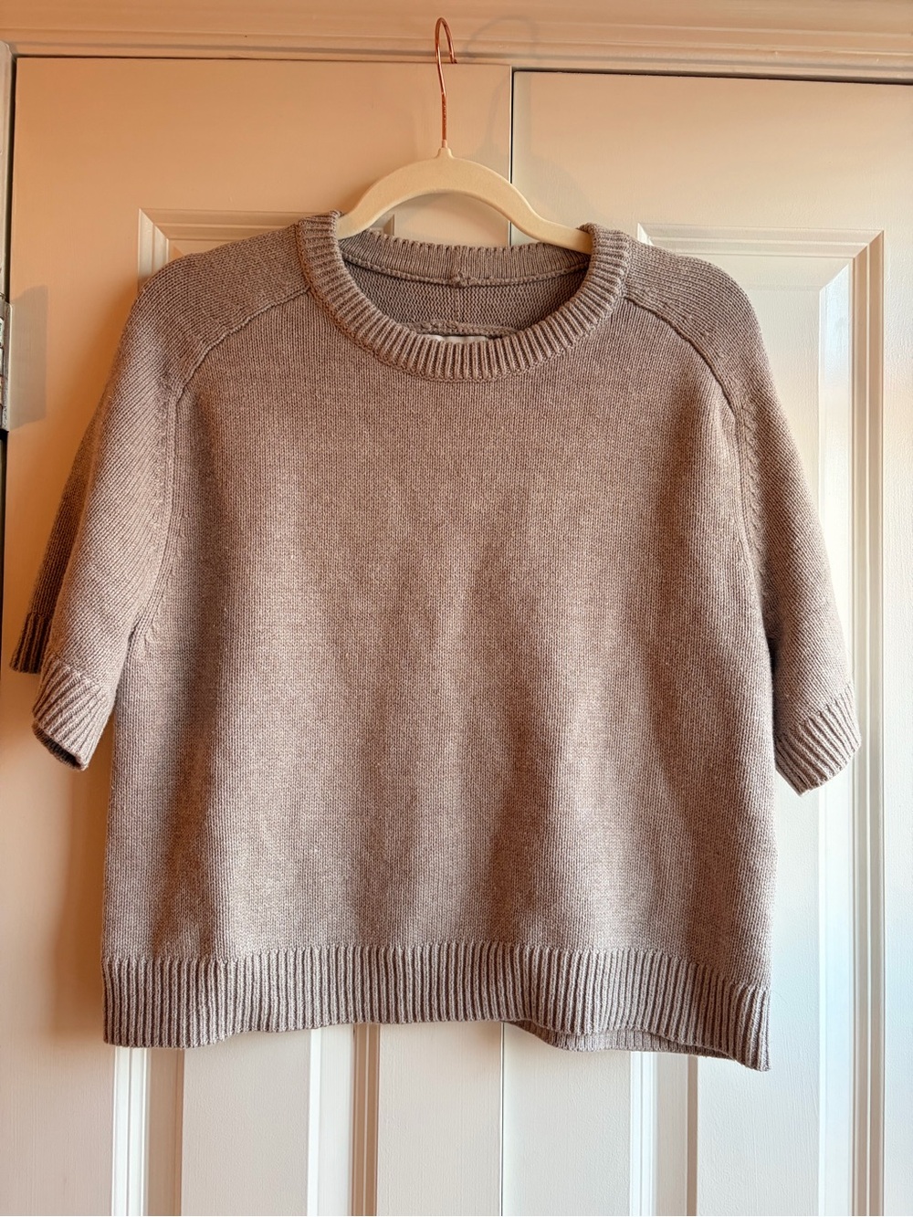 Abercrombie and Fitch Madeline short sleeve crew neck sweater shirt top medium